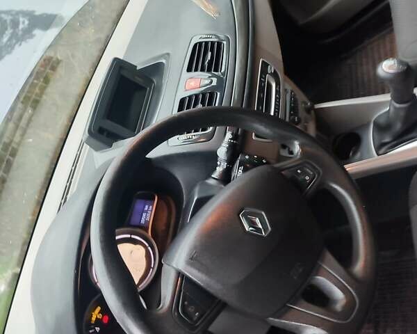 Сірий Рено Меган, об'ємом двигуна 1.46 л та пробігом 270 тис. км за 6300 $, фото 5 на Automoto.ua