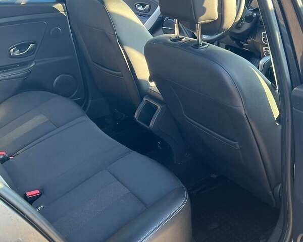 Серый Рено Меган, объемом двигателя 1.5 л и пробегом 298 тыс. км за 5900 $, фото 14 на Automoto.ua