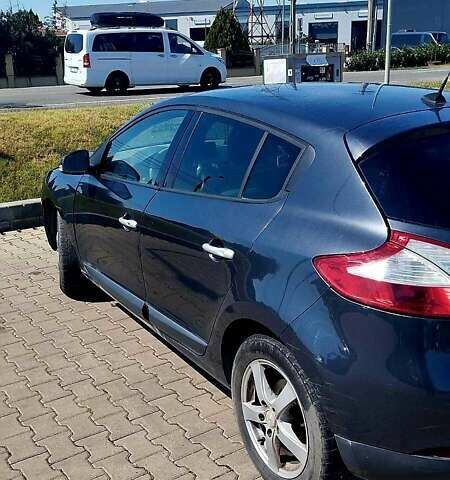 Серый Рено Меган, объемом двигателя 1.9 л и пробегом 320 тыс. км за 6300 $, фото 2 на Automoto.ua