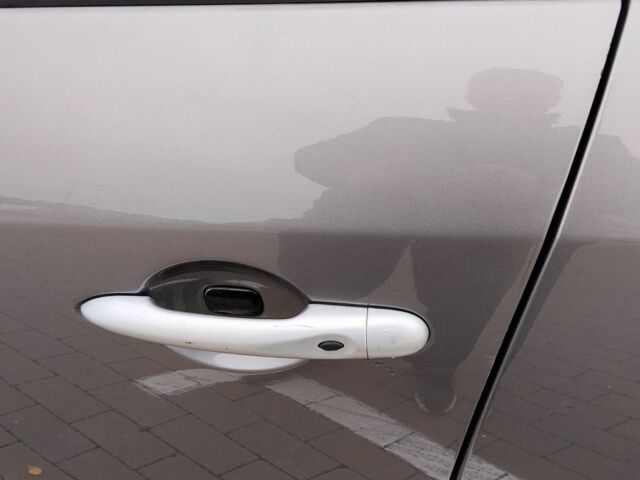 Серый Рено Меган, объемом двигателя 0 л и пробегом 230 тыс. км за 7100 $, фото 23 на Automoto.ua