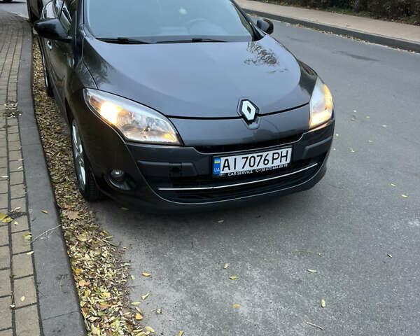 Сірий Рено Меган, об'ємом двигуна 1.5 л та пробігом 152 тис. км за 6700 $, фото 10 на Automoto.ua