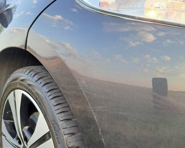 Рено Меган 2011 в Запорожье на Automoto.ua Серый Рено Меган, объемом двигателя 1.4 л и пробегом 227 тыс. км за 7300 $, фото 15 на Automoto.ua