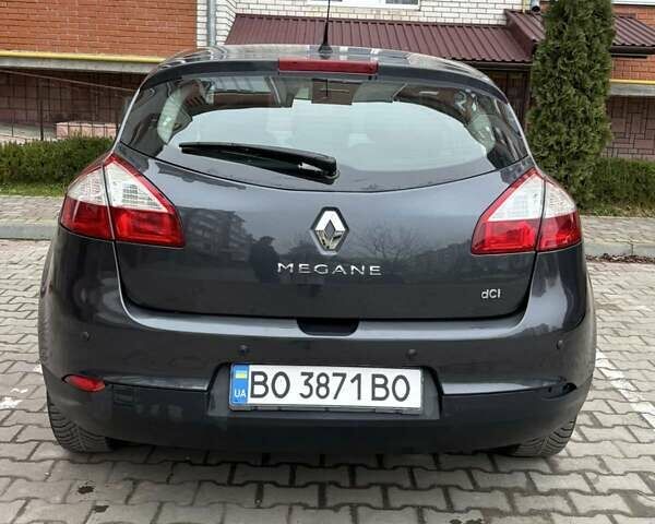 Сірий Рено Меган, об'ємом двигуна 1.46 л та пробігом 229 тис. км за 5500 $, фото 22 на Automoto.ua