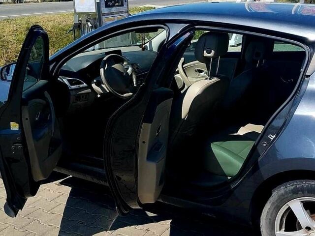 Сірий Рено Меган, об'ємом двигуна 1.9 л та пробігом 320 тис. км за 6300 $, фото 8 на Automoto.ua