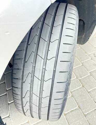 Рено Меган 2011 в Виннице на Automoto.ua Серый Рено Меган, объемом двигателя 1.6 л и пробегом 279 тыс. км за 6700 $, фото 6 на Automoto.ua