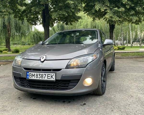 Серый Рено Меган, объемом двигателя 1.46 л и пробегом 275 тыс. км за 6300 $, фото 4 на Automoto.ua
