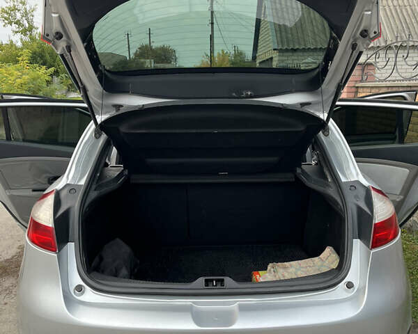 Сірий Рено Меган, об'ємом двигуна 1.5 л та пробігом 251 тис. км за 6200 $, фото 9 на Automoto.ua