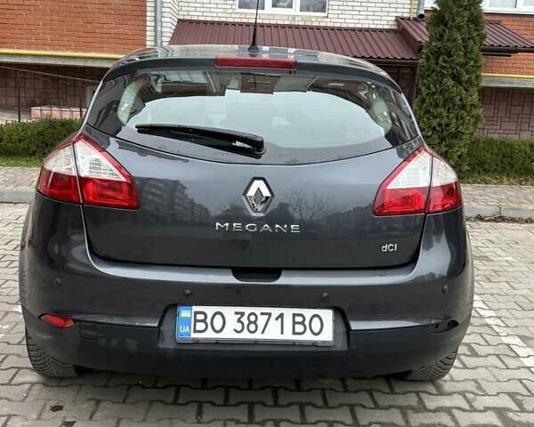 Сірий Рено Меган, об'ємом двигуна 1.46 л та пробігом 229 тис. км за 5500 $, фото 21 на Automoto.ua