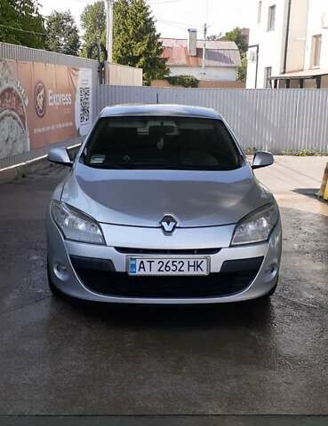 Серый Рено Меган, объемом двигателя 1.5 л и пробегом 282 тыс. км за 7499 $, фото 6 на Automoto.ua