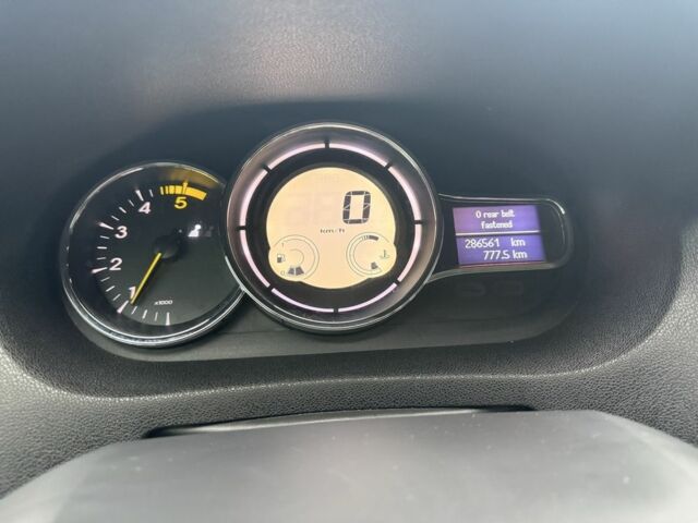 Сірий Рено Меган, об'ємом двигуна 1.5 л та пробігом 287 тис. км за 6800 $, фото 11 на Automoto.ua