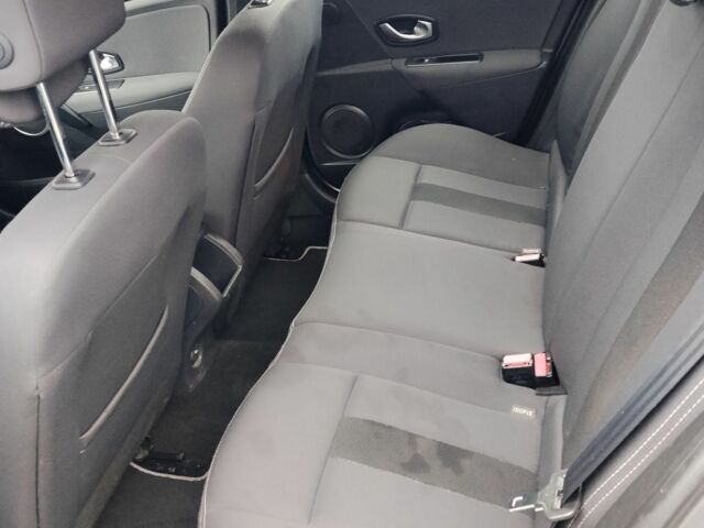 Серый Рено Меган, объемом двигателя 0 л и пробегом 230 тыс. км за 7100 $, фото 17 на Automoto.ua