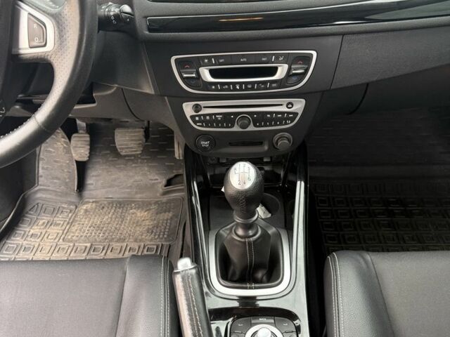 Сірий Рено Меган, об'ємом двигуна 1.5 л та пробігом 287 тис. км за 6800 $, фото 10 на Automoto.ua