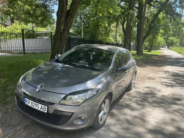 Серый Рено Меган, объемом двигателя 1.5 л и пробегом 198 тыс. км за 8200 $, фото 1 на Automoto.ua