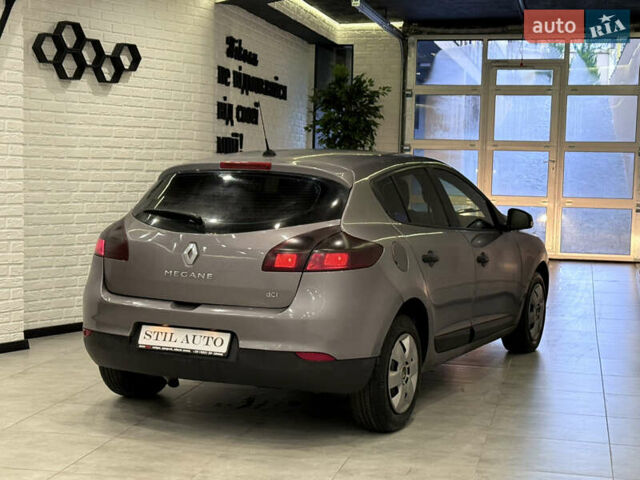 Сірий Рено Меган, об'ємом двигуна 1.46 л та пробігом 221 тис. км за 6100 $, фото 15 на Automoto.ua