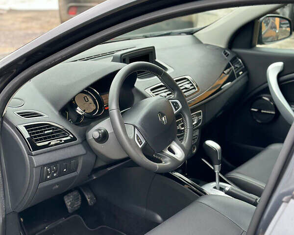 Сірий Рено Меган, об'ємом двигуна 1.5 л та пробігом 144 тис. км за 7999 $, фото 20 на Automoto.ua