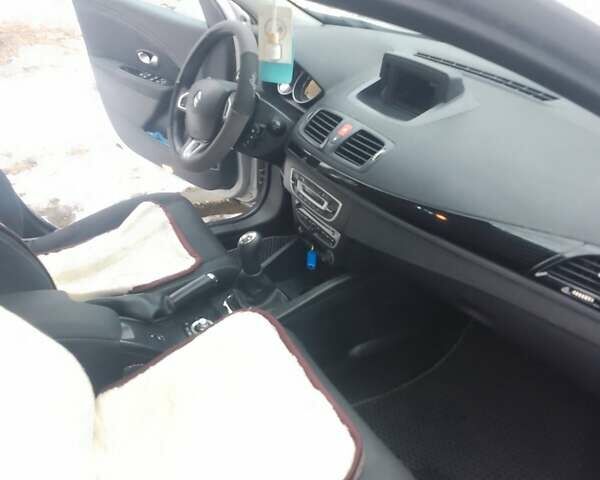 Сірий Рено Меган, об'ємом двигуна 1.46 л та пробігом 291 тис. км за 6200 $, фото 8 на Automoto.ua