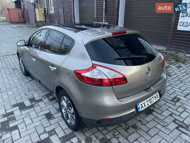 Сірий Рено Меган, об'ємом двигуна 1.46 л та пробігом 255 тис. км за 7700 $, фото 14 на Automoto.ua
