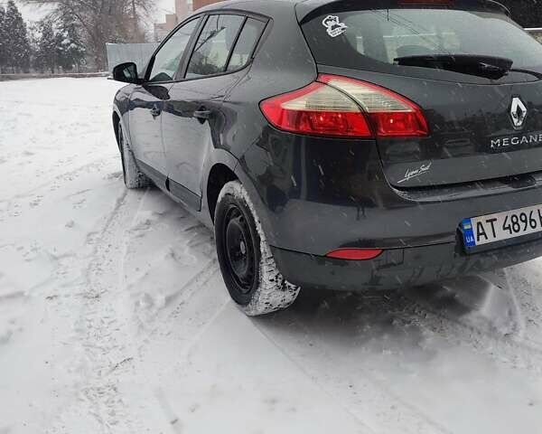 Серый Рено Меган, объемом двигателя 1.46 л и пробегом 296 тыс. км за 7000 $, фото 6 на Automoto.ua