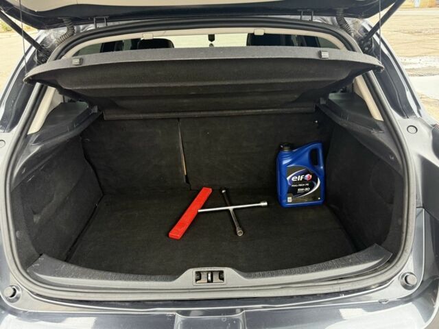 Сірий Рено Меган, об'ємом двигуна 1.5 л та пробігом 287 тис. км за 6800 $, фото 3 на Automoto.ua