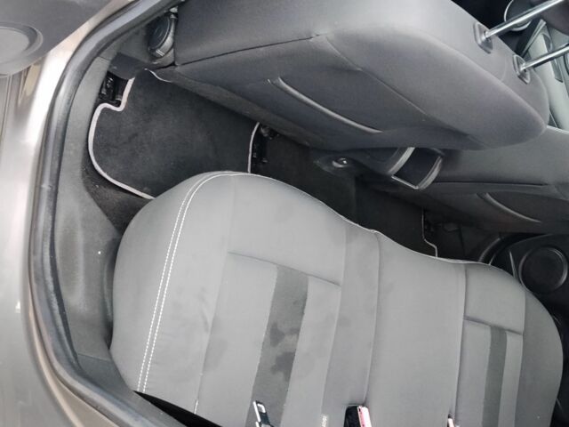 Серый Рено Меган, объемом двигателя 0 л и пробегом 230 тыс. км за 7100 $, фото 18 на Automoto.ua