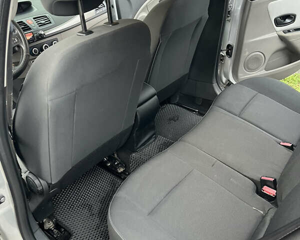 Сірий Рено Меган, об'ємом двигуна 1.5 л та пробігом 251 тис. км за 6200 $, фото 6 на Automoto.ua