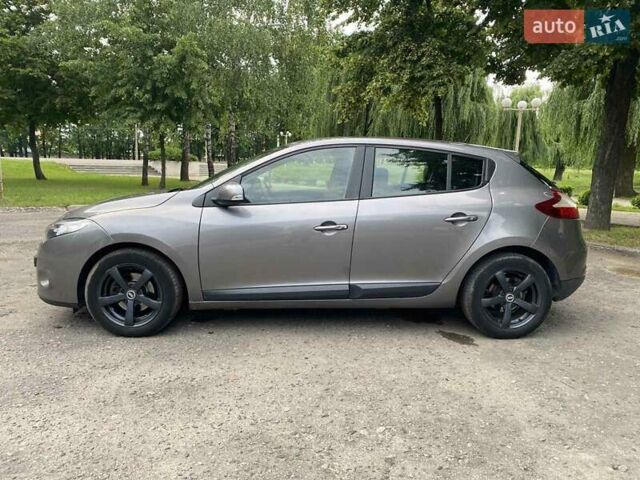 Серый Рено Меган, объемом двигателя 1.46 л и пробегом 275 тыс. км за 6300 $, фото 5 на Automoto.ua