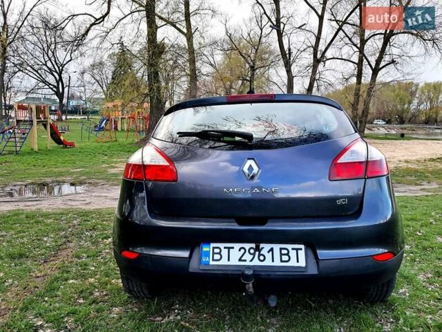 Серый Рено Меган, объемом двигателя 1.5 л и пробегом 393 тыс. км за 5400 $, фото 10 на Automoto.ua