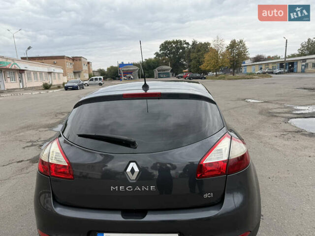 Рено Меган 2011 у Полтаві на Automoto.ua Сірий Рено Меган, об'ємом двигуна 1.46 л та пробігом 287 тис. км за 6600 $, фото 3 на Automoto.ua