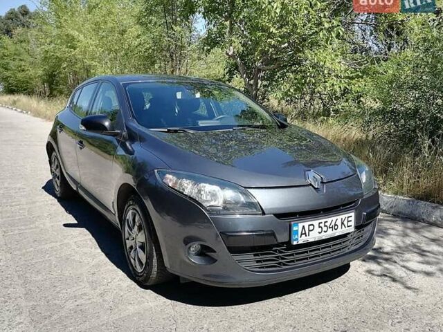 Серый Рено Меган, объемом двигателя 1.46 л и пробегом 190 тыс. км за 7200 $, фото 8 на Automoto.ua