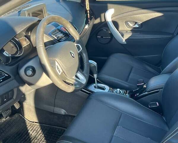 Серый Рено Меган, объемом двигателя 1.5 л и пробегом 298 тыс. км за 5900 $, фото 12 на Automoto.ua