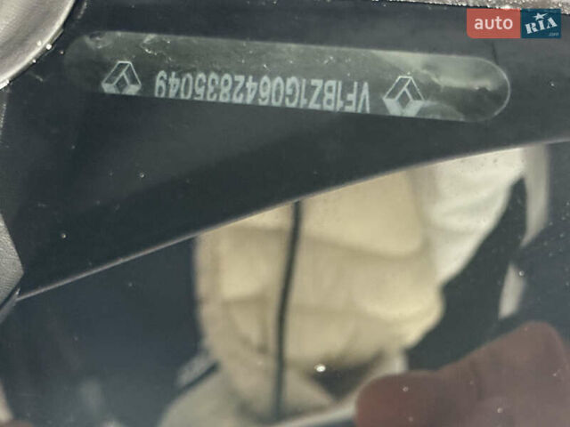Сірий Рено Меган, об'ємом двигуна 1.46 л та пробігом 221 тис. км за 6100 $, фото 6 на Automoto.ua