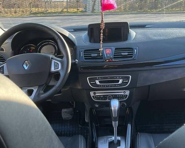 Серый Рено Меган, объемом двигателя 1.5 л и пробегом 298 тыс. км за 5900 $, фото 13 на Automoto.ua