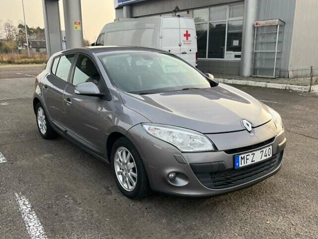 Серый Рено Меган, объемом двигателя 1.5 л и пробегом 211 тыс. км за 7200 $, фото 1 на Automoto.ua