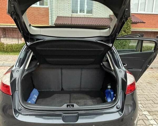 Сірий Рено Меган, об'ємом двигуна 1.46 л та пробігом 229 тис. км за 5500 $, фото 3 на Automoto.ua