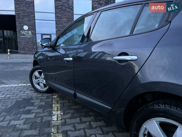 Серый Рено Меган, объемом двигателя 1.46 л и пробегом 220 тыс. км за 6700 $, фото 15 на Automoto.ua