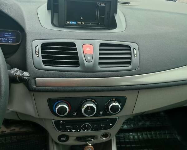 Серый Рено Меган, объемом двигателя 1.46 л и пробегом 296 тыс. км за 7000 $, фото 13 на Automoto.ua