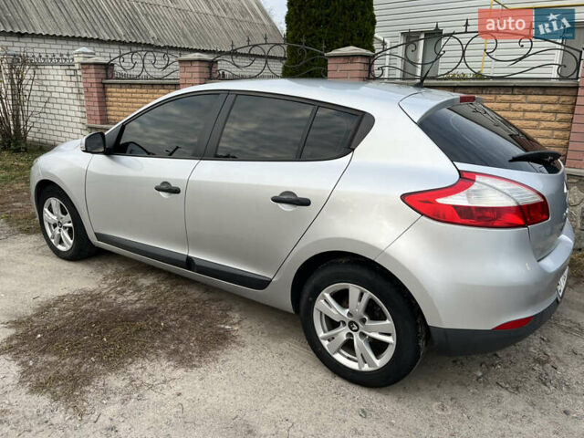 Сірий Рено Меган, об'ємом двигуна 1.5 л та пробігом 251 тис. км за 6200 $, фото 1 на Automoto.ua