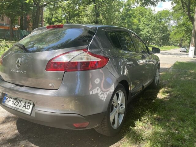 Серый Рено Меган, объемом двигателя 1.5 л и пробегом 198 тыс. км за 8200 $, фото 5 на Automoto.ua