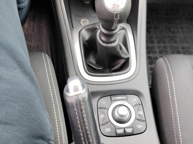 Серый Рено Меган, объемом двигателя 0 л и пробегом 230 тыс. км за 7100 $, фото 9 на Automoto.ua