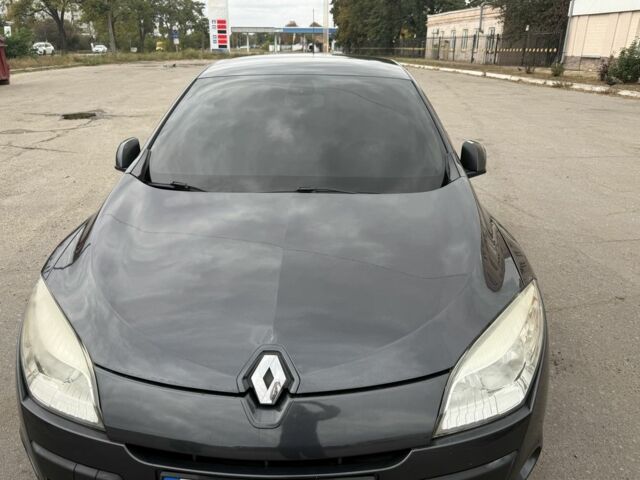 Сірий Рено Меган, об'ємом двигуна 1.5 л та пробігом 287 тис. км за 6800 $, фото 7 на Automoto.ua