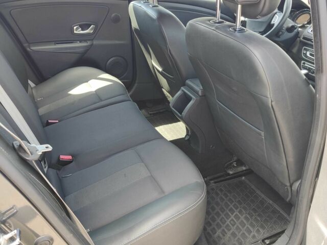 Серый Рено Меган, объемом двигателя 1.5 л и пробегом 270 тыс. км за 6600 $, фото 13 на Automoto.ua