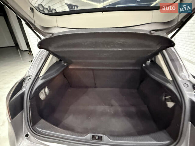 Сірий Рено Меган, об'ємом двигуна 1.46 л та пробігом 221 тис. км за 6100 $, фото 21 на Automoto.ua