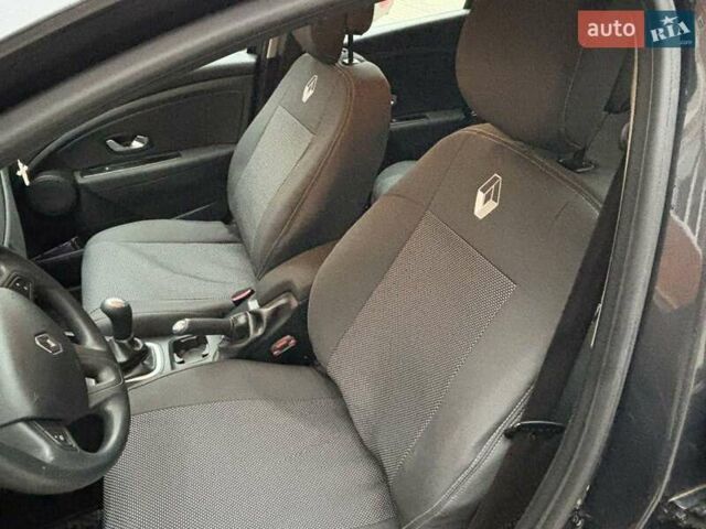 Сірий Рено Меган, об'ємом двигуна 1.46 л та пробігом 229 тис. км за 5500 $, фото 12 на Automoto.ua
