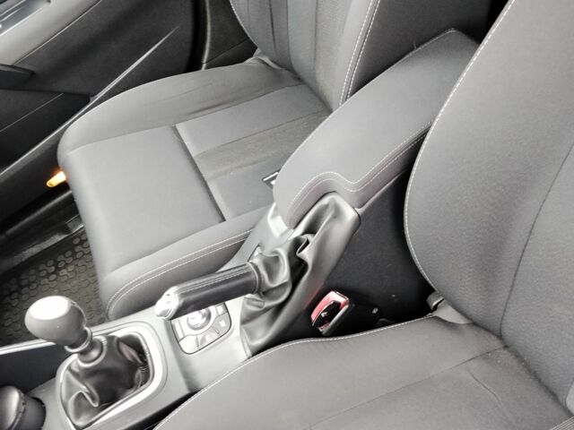 Серый Рено Меган, объемом двигателя 0 л и пробегом 230 тыс. км за 7100 $, фото 11 на Automoto.ua