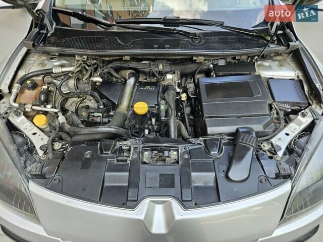 Серый Рено Меган, объемом двигателя 1.5 л и пробегом 288 тыс. км за 5800 $, фото 15 на Automoto.ua