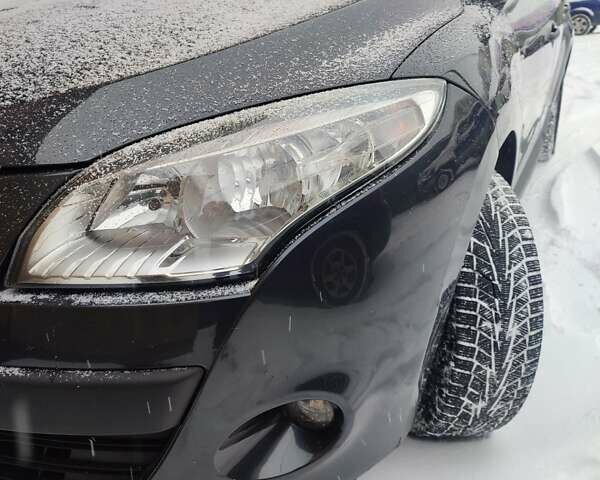 Серый Рено Меган, объемом двигателя 1.46 л и пробегом 296 тыс. км за 7000 $, фото 32 на Automoto.ua