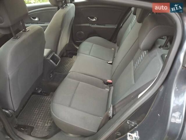 Серый Рено Меган, объемом двигателя 1.6 л и пробегом 231 тыс. км за 6800 $, фото 14 на Automoto.ua