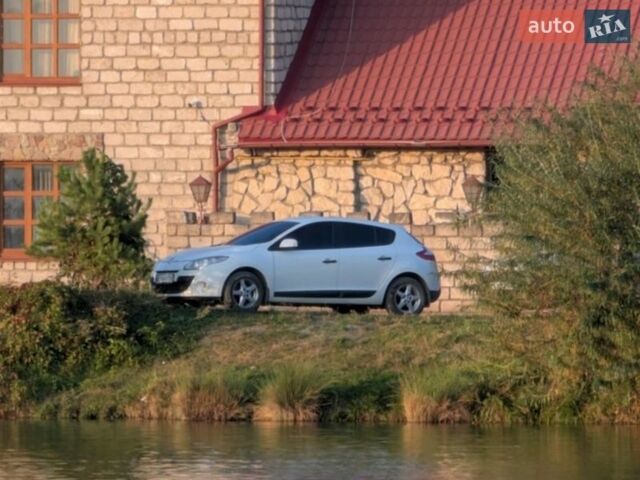 Сірий Рено Меган, об'ємом двигуна 1.46 л та пробігом 259 тис. км за 6500 $, фото 28 на Automoto.ua