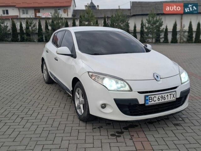 Сірий Рено Меган, об'ємом двигуна 1.46 л та пробігом 259 тис. км за 6500 $, фото 13 на Automoto.ua