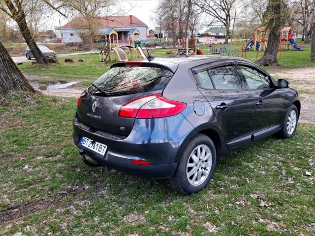 Серый Рено Меган, объемом двигателя 1.5 л и пробегом 393 тыс. км за 3400 $, фото 6 на Automoto.ua